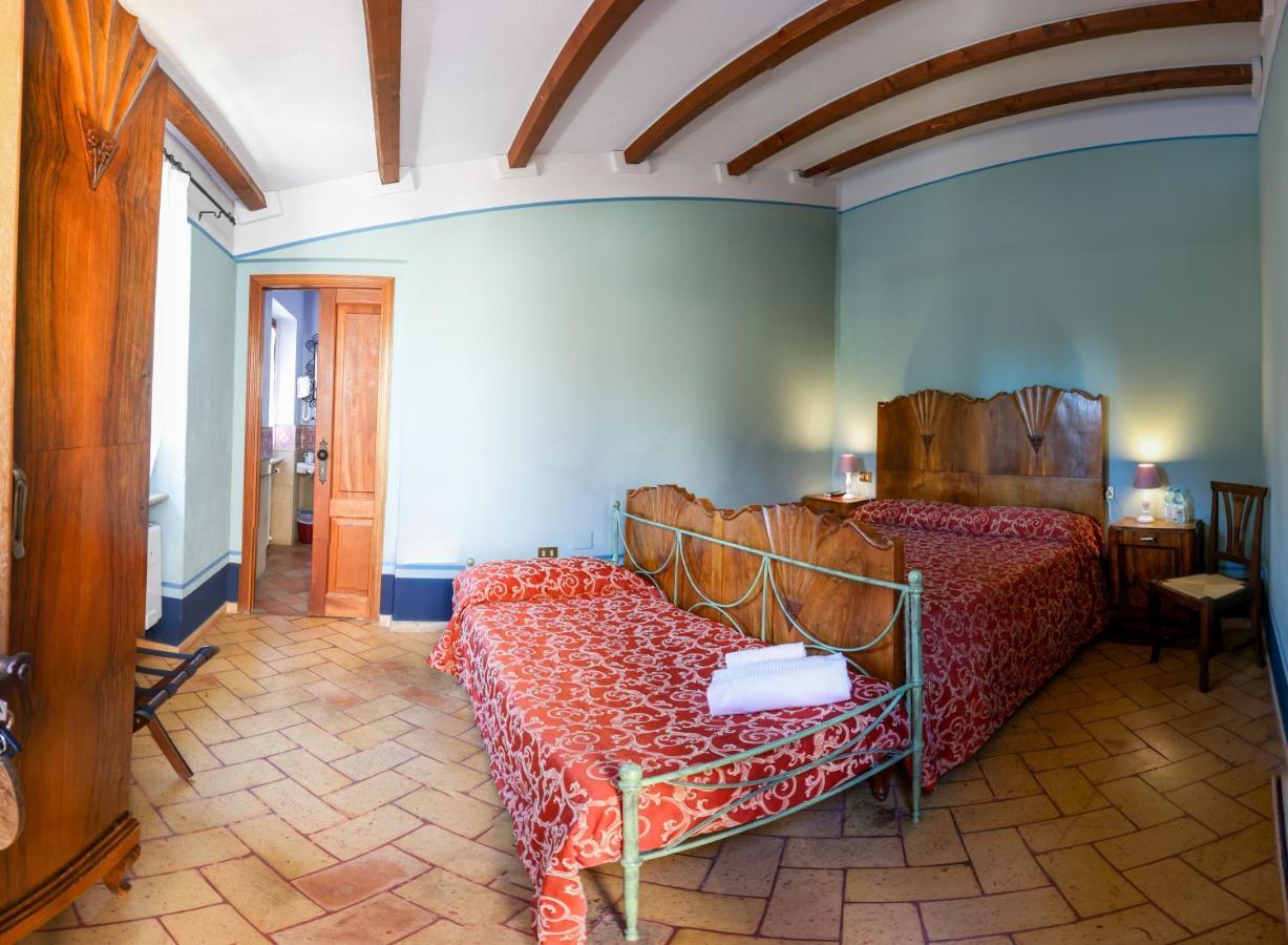 Albergo Diffuso Borgo Montemaggiore Montemaggiore al Metauro ภายนอก รูปภาพ