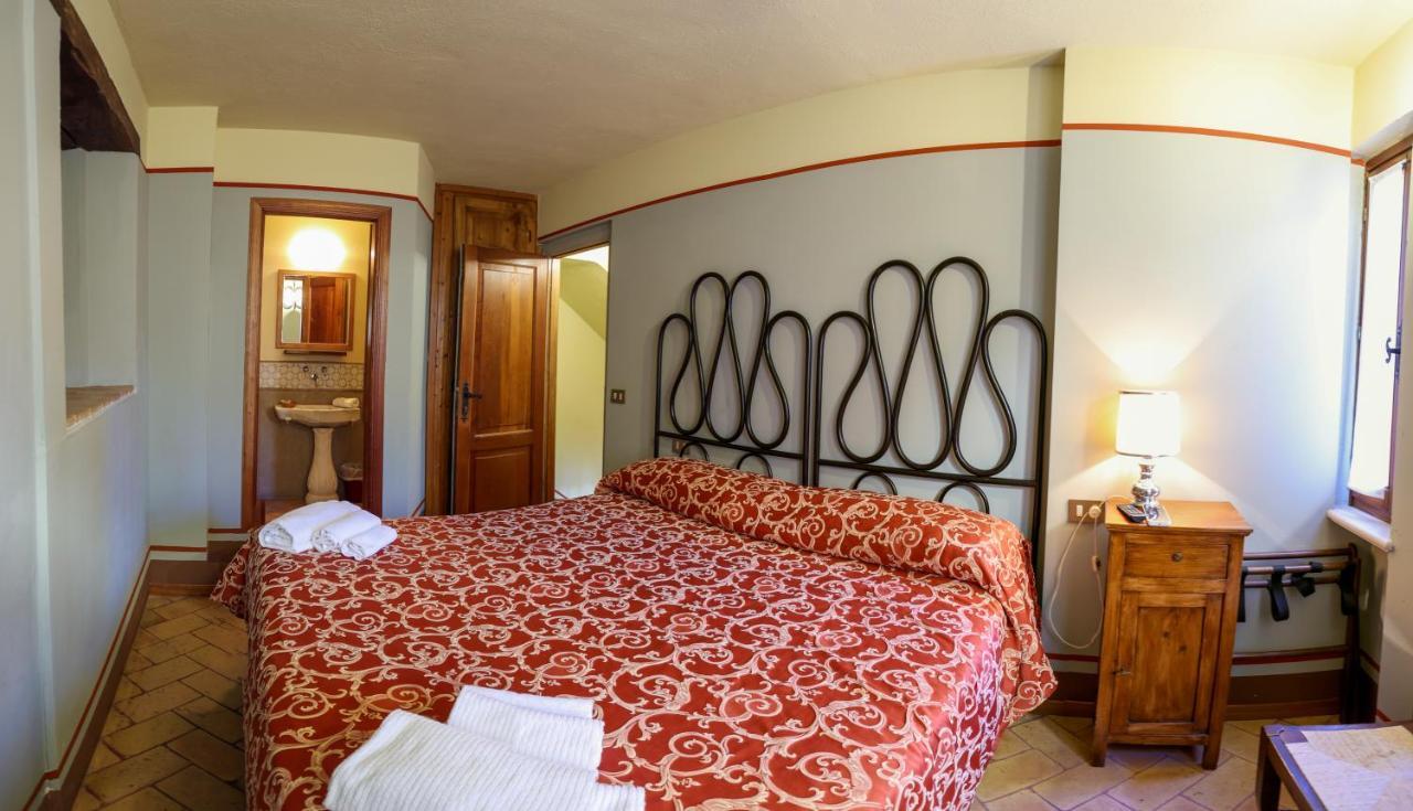 Albergo Diffuso Borgo Montemaggiore Montemaggiore al Metauro ภายนอก รูปภาพ