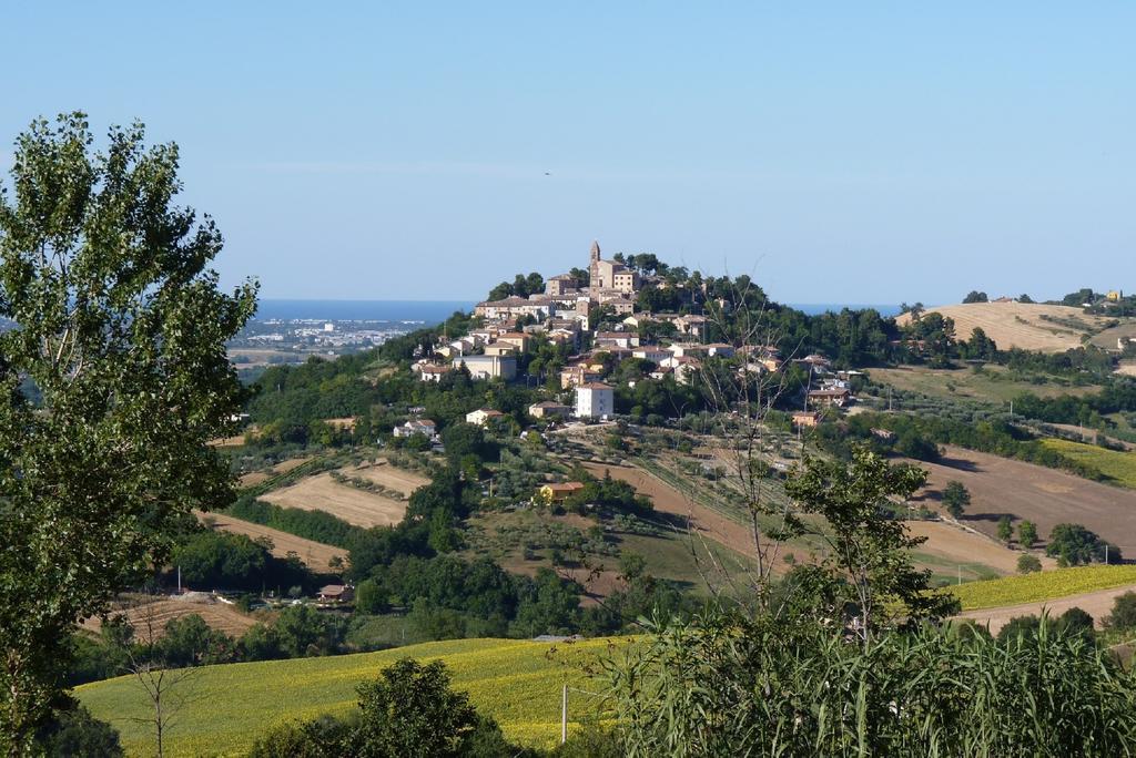 Albergo Diffuso Borgo Montemaggiore Montemaggiore al Metauro ภายนอก รูปภาพ