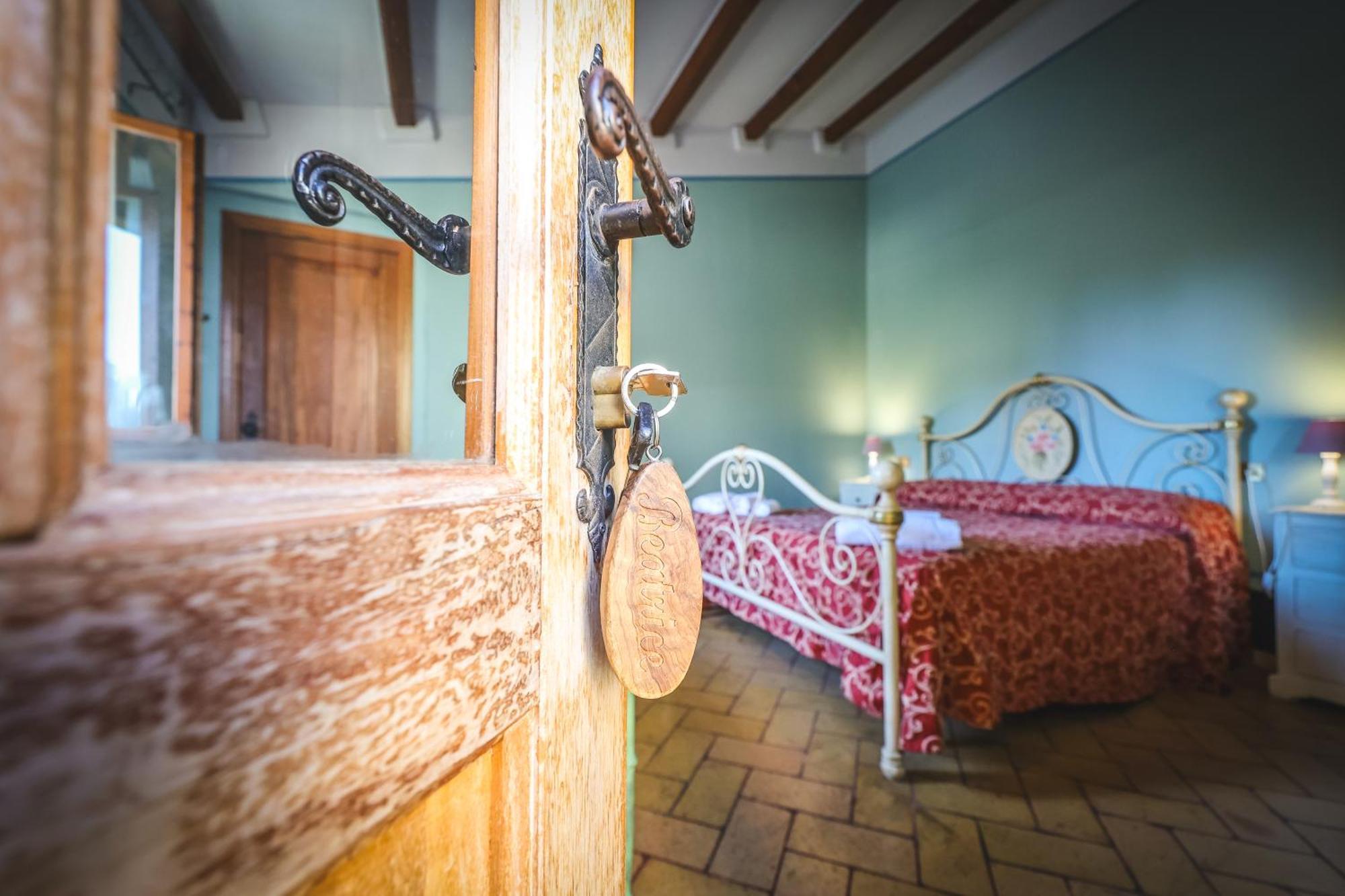 Albergo Diffuso Borgo Montemaggiore Montemaggiore al Metauro ภายนอก รูปภาพ